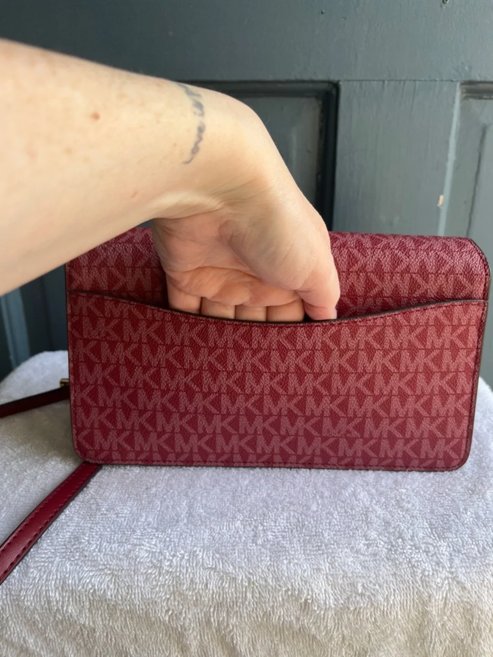 Michael Kors Jet Set Travel Medium Logo Pochette - Picture 5 of 6